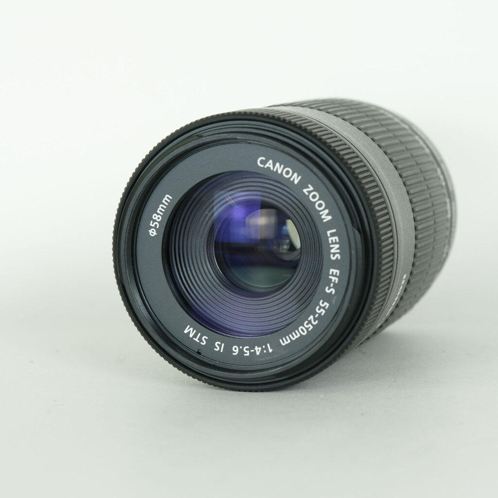 Canon EF-S55-250mm F4-5.6 IS STM