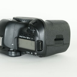 Canon EOS 5D Mark IV