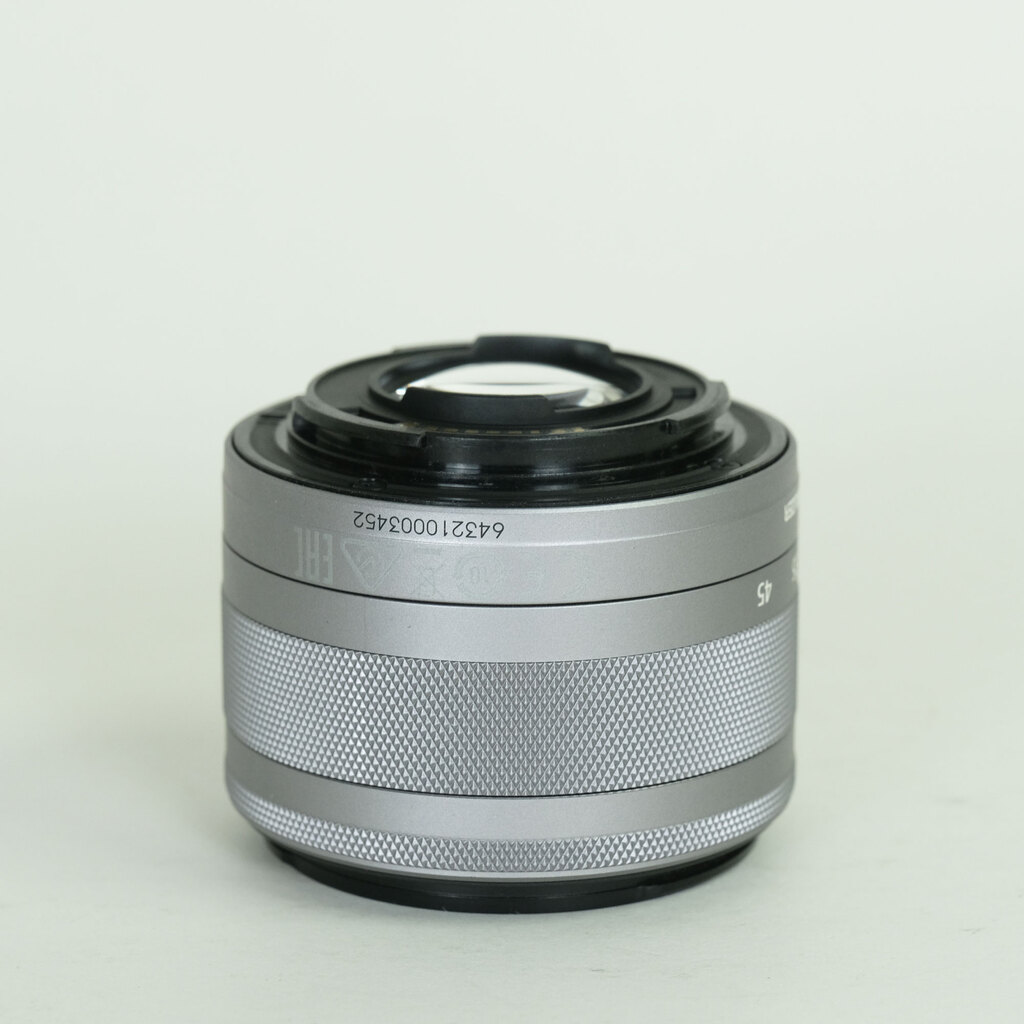 Canon EF-M15-45mm F3.5-6.3 IS STM