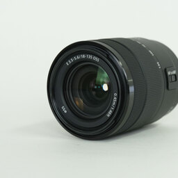 SONY E 18-135mm F3.5-5.6 OSS SEL18135