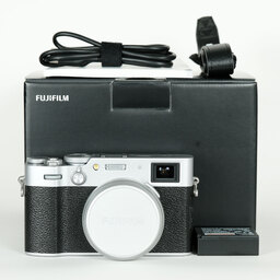 FUJIFILM X100VI