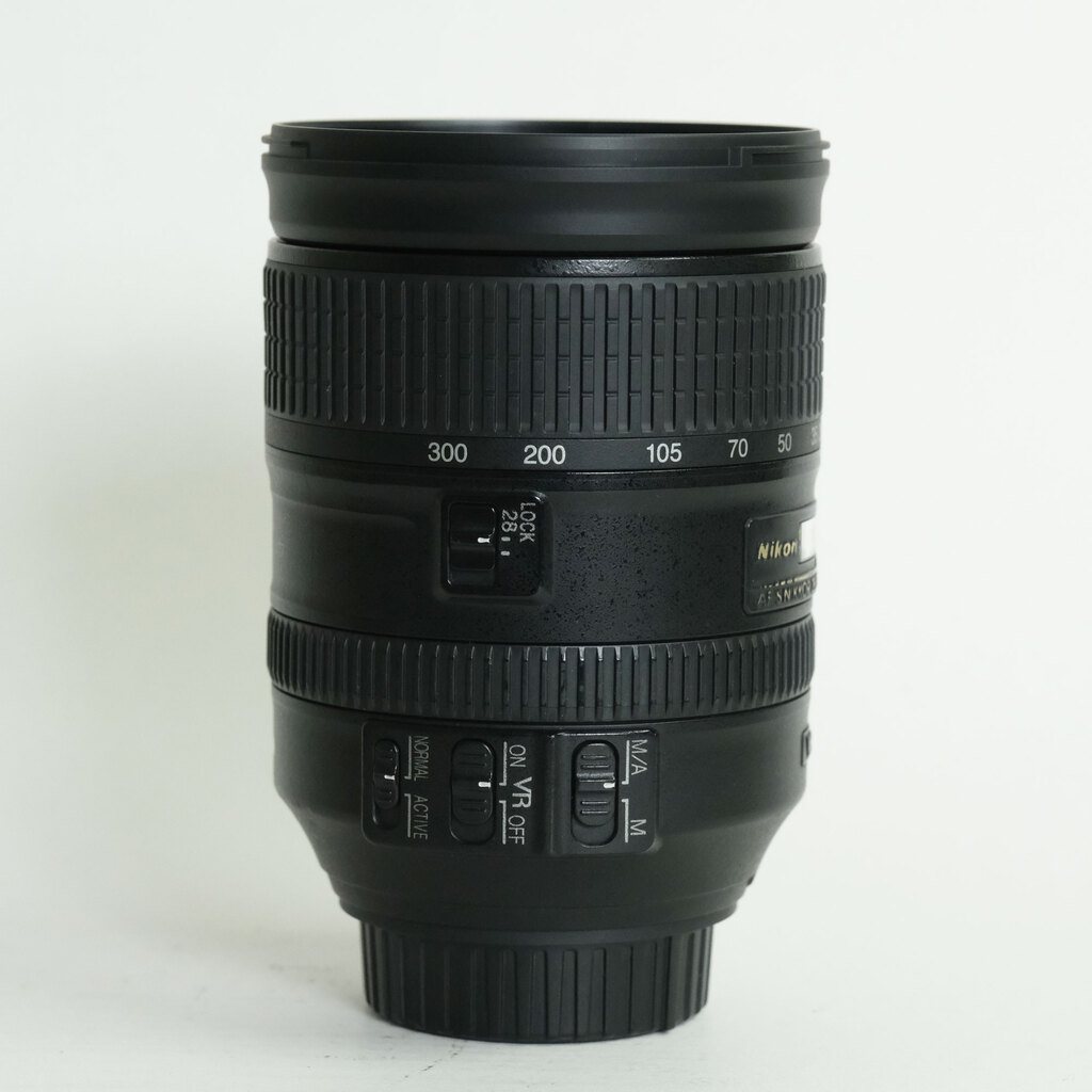 Nikon AF-S NIKKOR 28-300mm f/3.5-5.6G ED VR