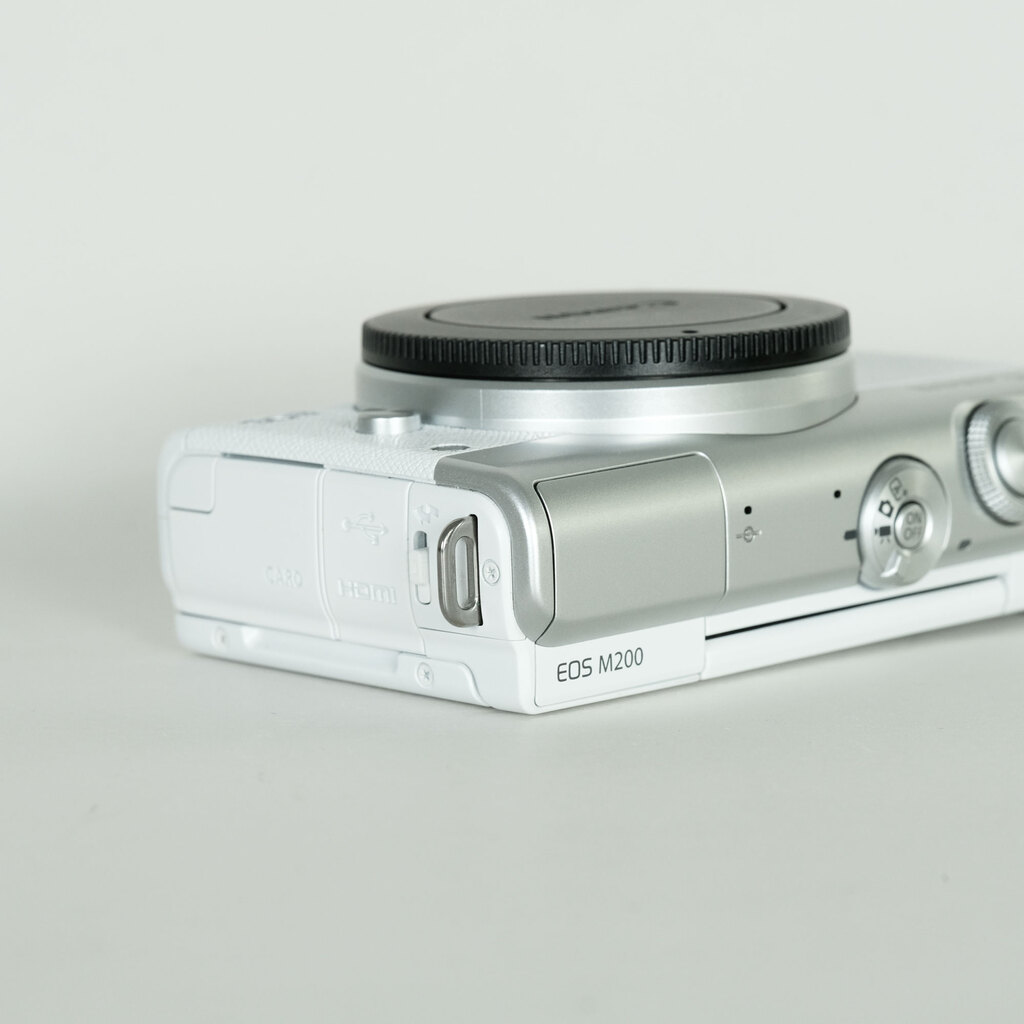 Canon EOS M200 ボディ ホワイト