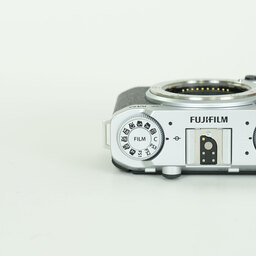 FUJIFILM X-M5 FUJIFILM X-M5