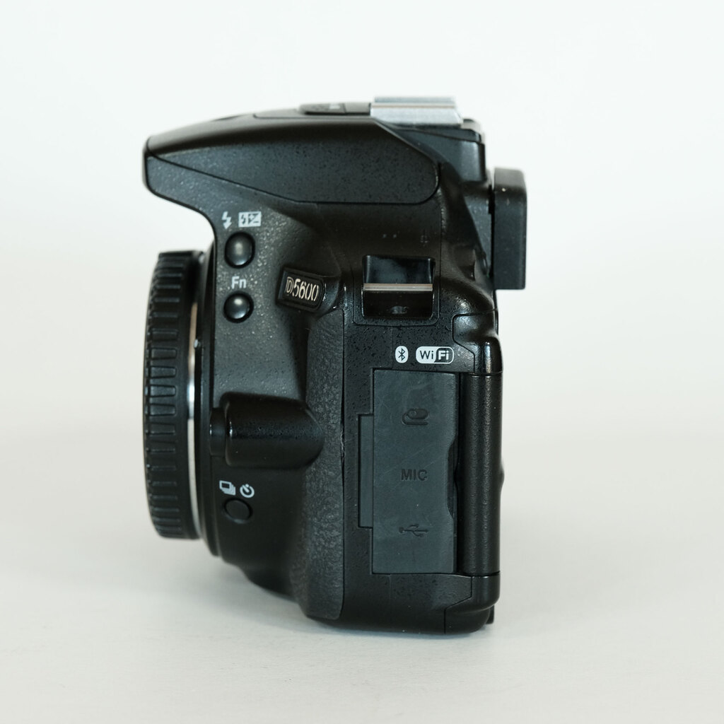 Nikon D5600