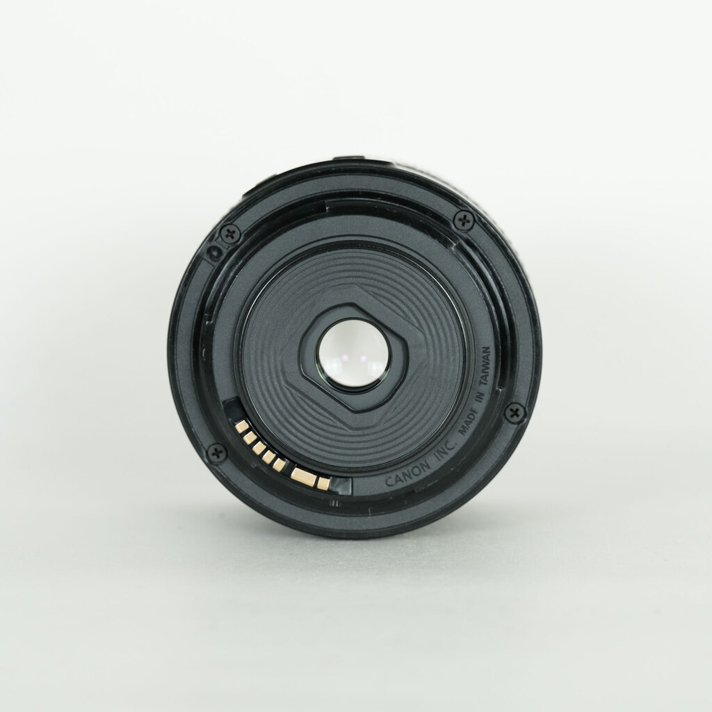 Canon EF-S18-55mm F4-5.6 IS STM