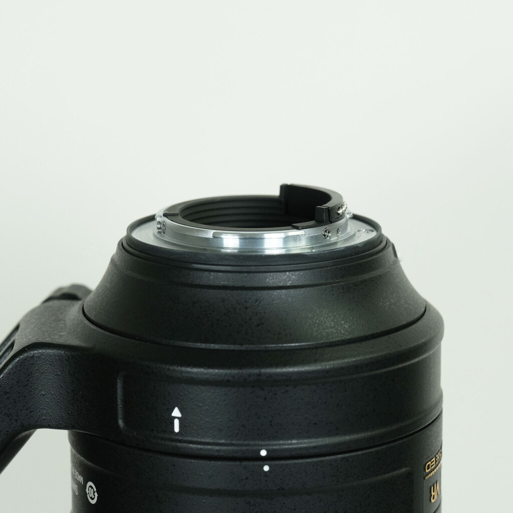 Nikon AF-S NIKKOR 200-500mm f/5.6E ED VR Nikon AF-S NIKKOR 200-500mm f/5.6E ED VR