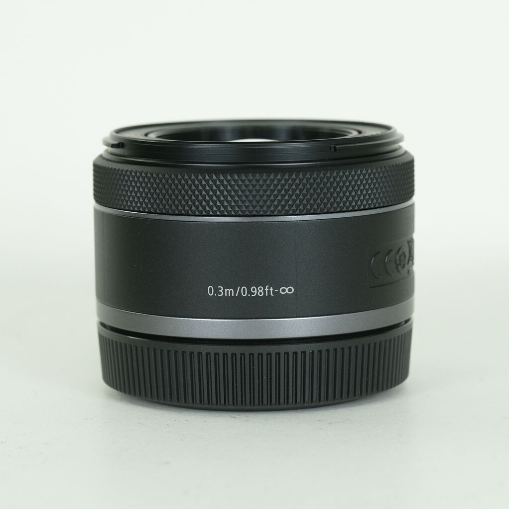 Canon RF50mm F1.8 STM Canon RF50mm F1.8 STM
