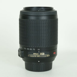 Nikon AF-S DX VR Zoom-Nikkor 55-200mm F4-5.6G IF-ED Nikon AF-S DX VR Zoom-Nikkor 55-200mm F4-5.6G IF-ED