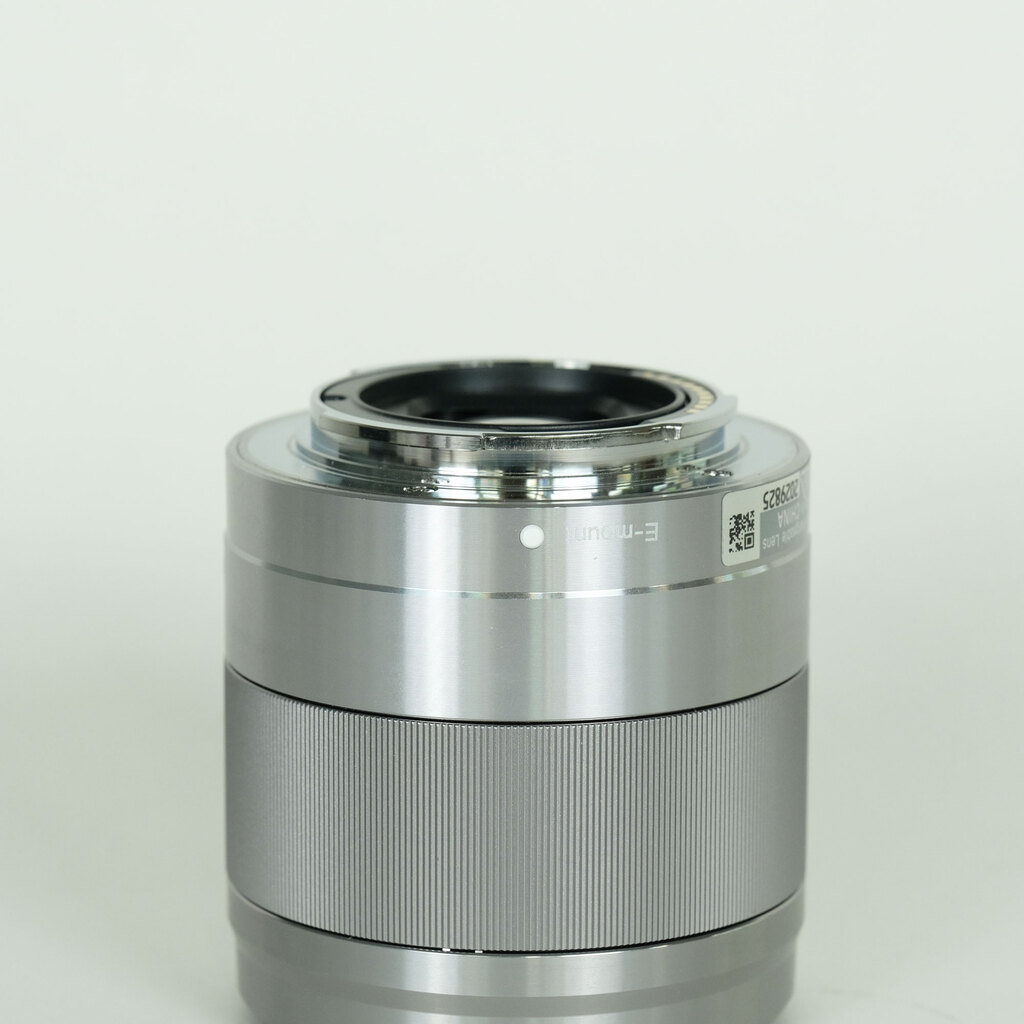 SONY E 50mm F1.8 OSS SEL50F18 SONY E 50mm F1.8 OSS SEL50F18