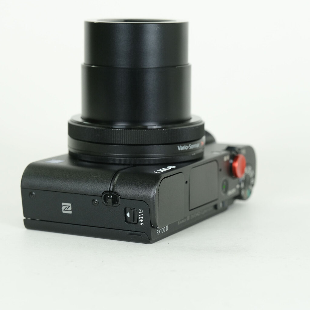 SONY Cyber-shot DSC-RX100M3