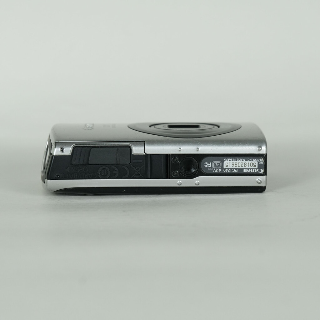 Canon IXY DIGITAL 910IS シルバーの出品 | ONE SCENE（ワンシーン）