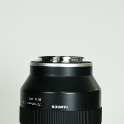 TAMRON 70-180mm F/2.8 Di III VXD (Model A056) [ ソニーE用 ]