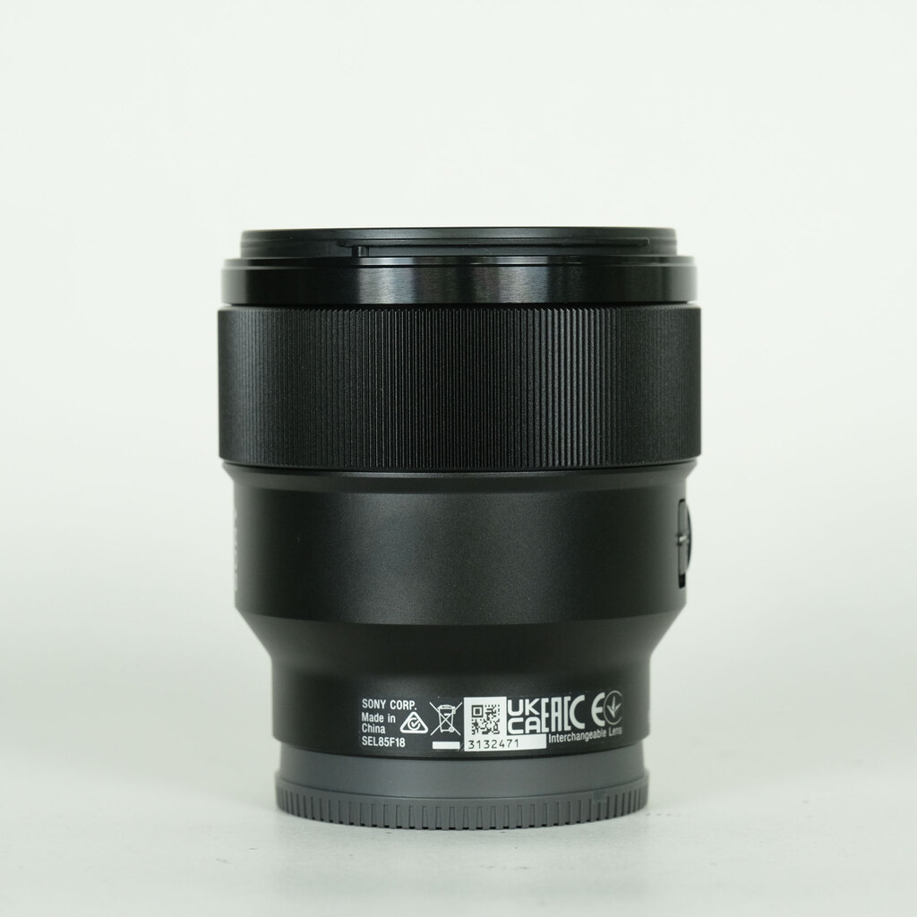 SONY FE 85mm F1.8 SEL85F18の出品 | ONE SCENE（ワンシーン）