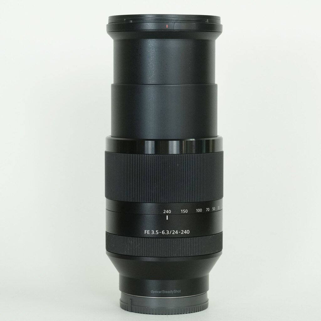 SONY FE 24-240mm F3.5-6.3 OSS SEL24240