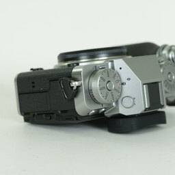 FUJIFILM X-T5