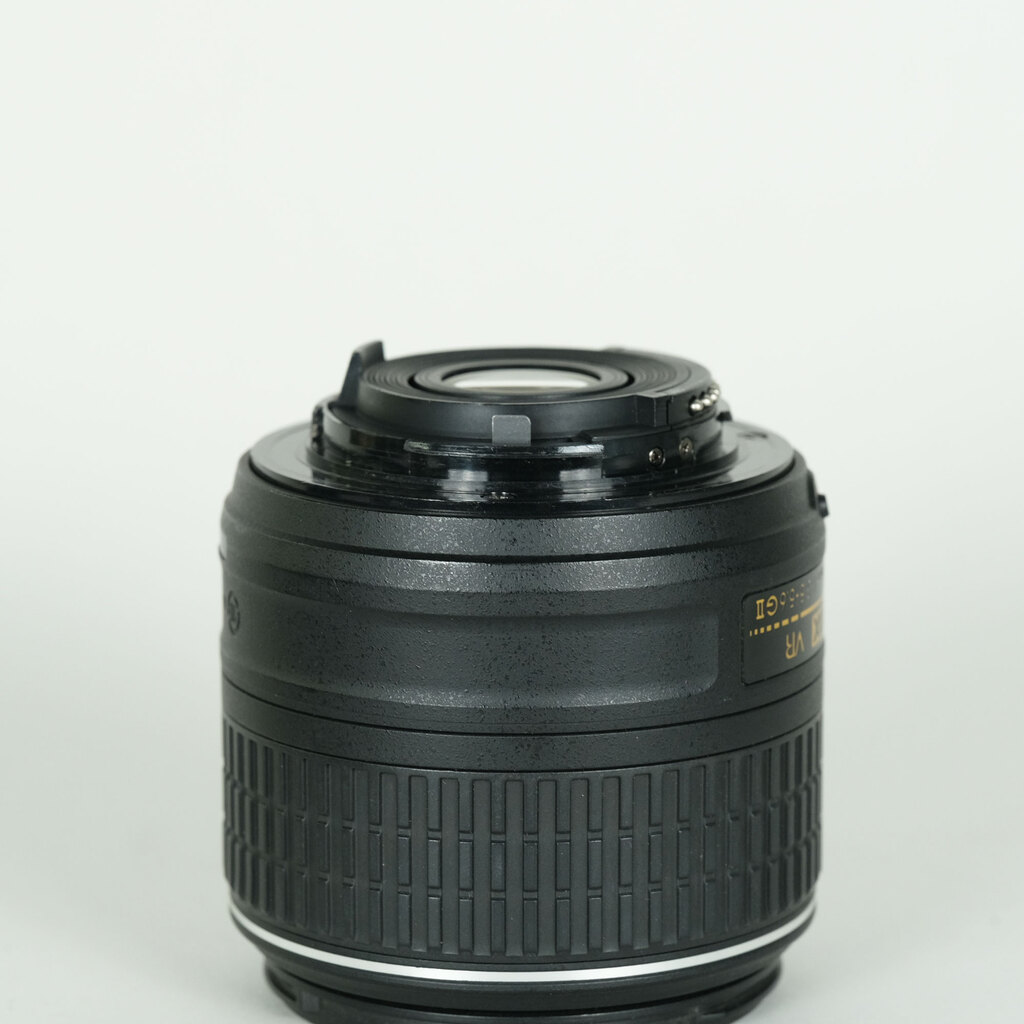 Nikon AF-S DX NIKKOR 18-55mm f3.5-5.6G VR II