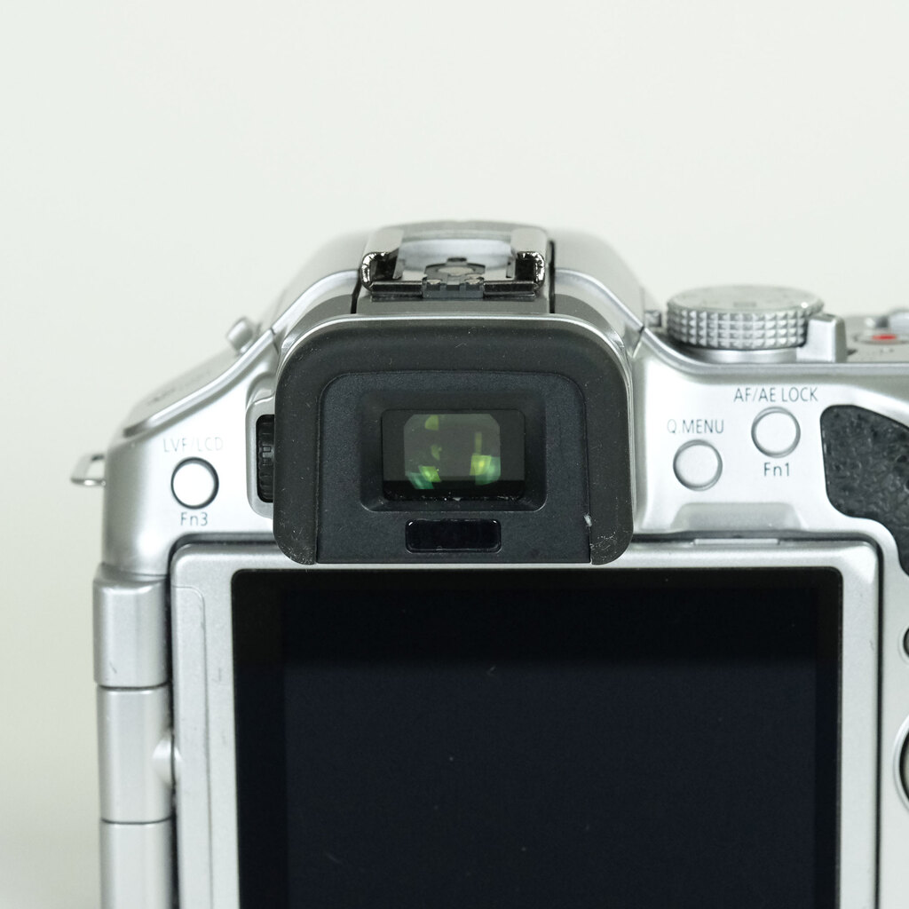 Panasonic LUMIX DMC-G5-S ボディ ソリッドシルバー