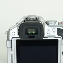 Panasonic LUMIX DMC-G5-S ボディ ソリッドシルバー