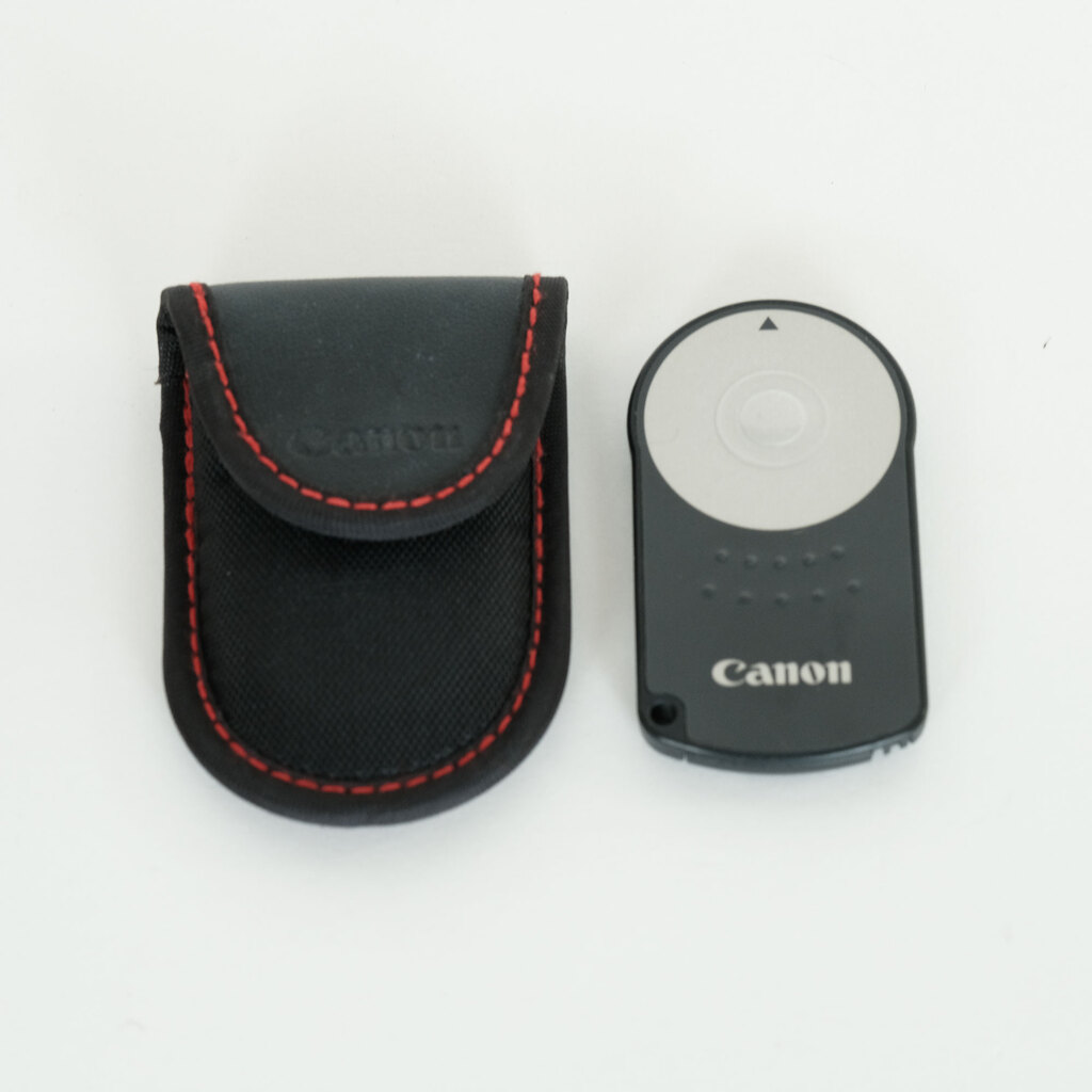 Canon EOS 8000D Canon EOS 8000D