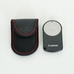 Canon EOS 8000D Canon EOS 8000D