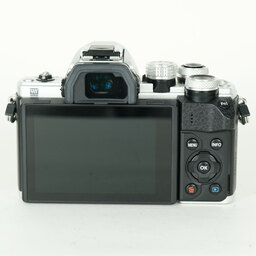 OLYMPUS OM-D E-M10 Mark II