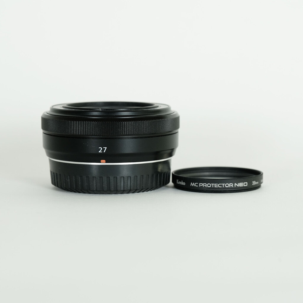 FUJIFILM XF27mmF2.8