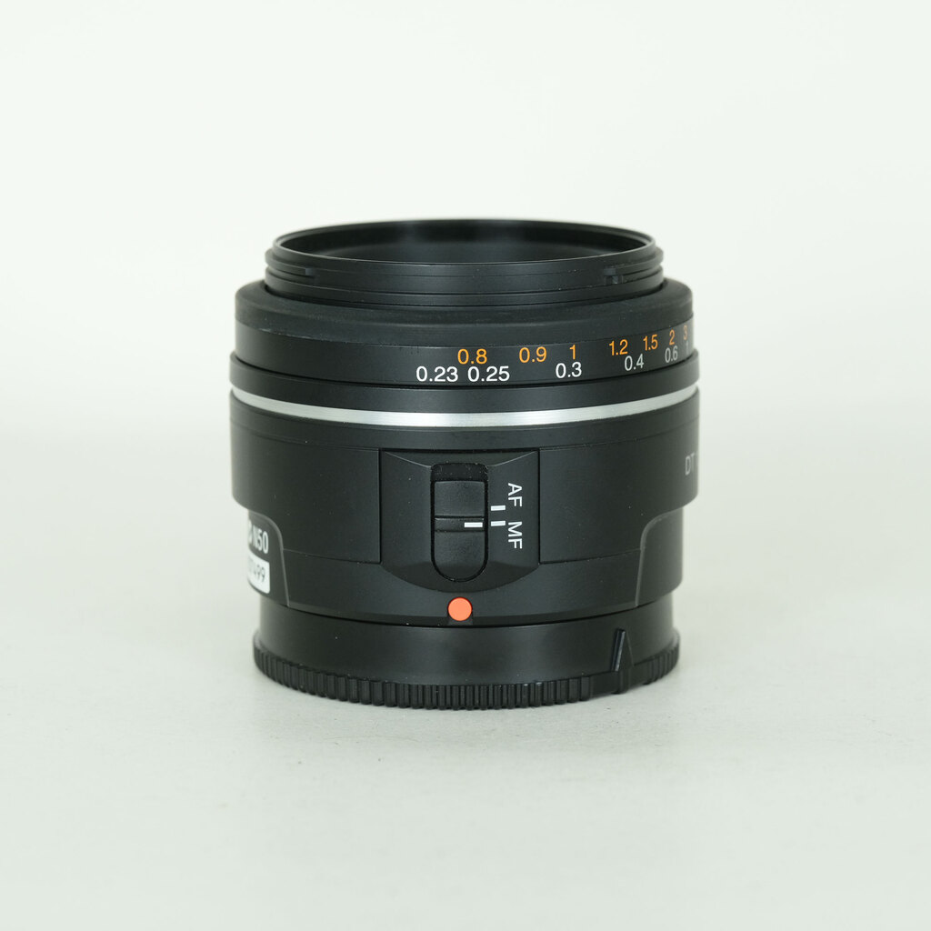 SONY DT 35mm F1.8 SAM SAL35F18