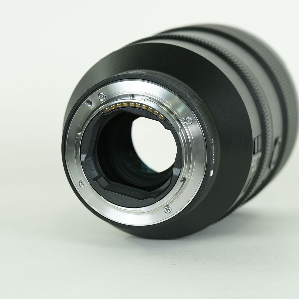 SONY FE 135mm F1.8 GM SEL135F18GM SONY FE 135mm F1.8 GM SEL135F18GM