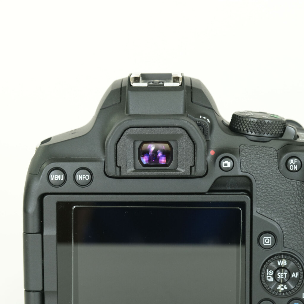 Canon EOS Kiss X10i