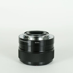 SONY E 35mm F1.8 OSS SEL35F18
