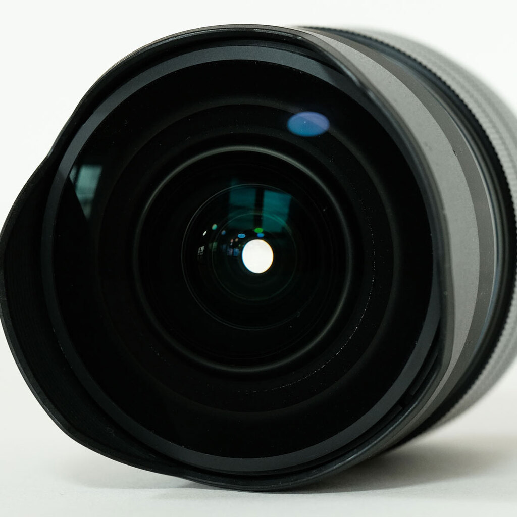 OLYMPUS M.ZUIKO DIGITAL ED 8mm F1.8 Fisheye PRO