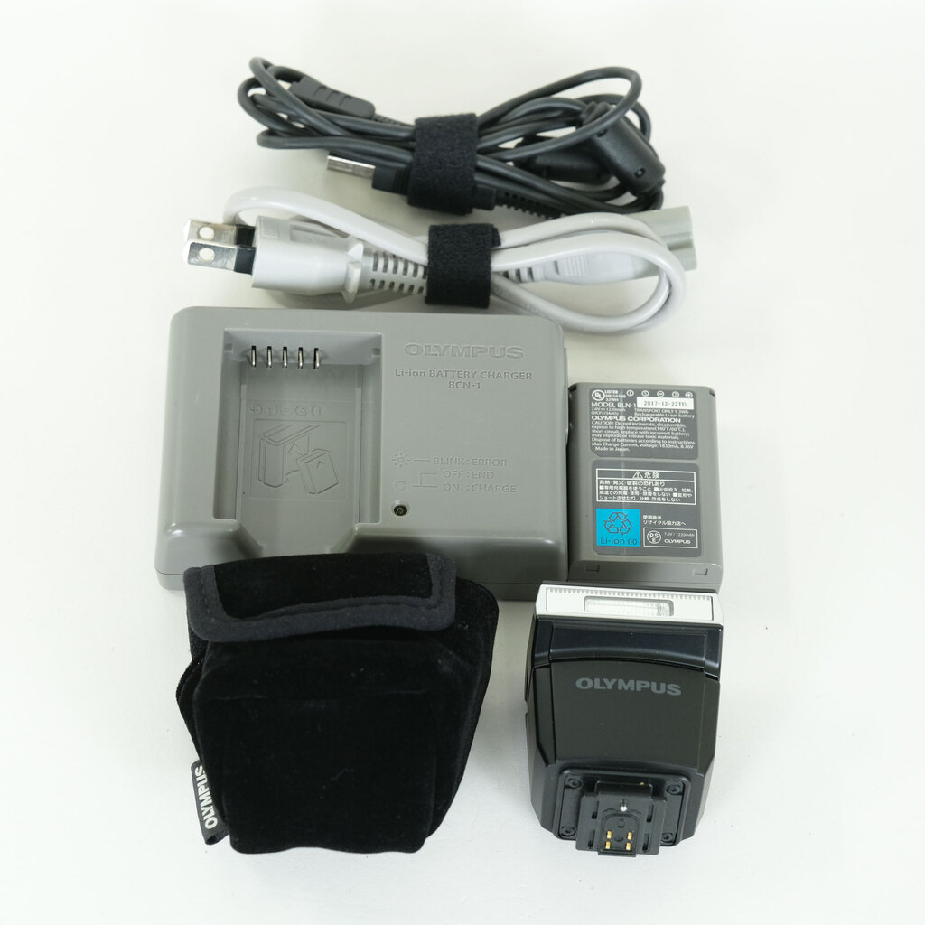 OLYMPUS OM-D E-M5 Mark II OLYMPUS OM-D E-M5 Mark II