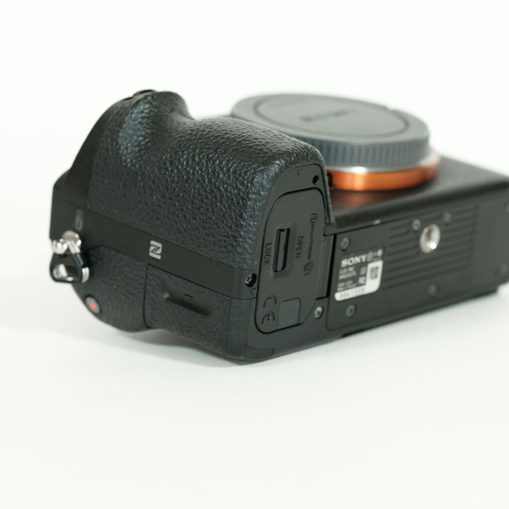 SONY α7 II（ILCE-7M2）