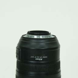 Nikon AF-S VR Zoom-Nikkor 70-300mm F4.5-5.6G IF-ED Nikon AF-S VR Zoom-Nikkor 70-300mm F4.5-5.6G IF-ED