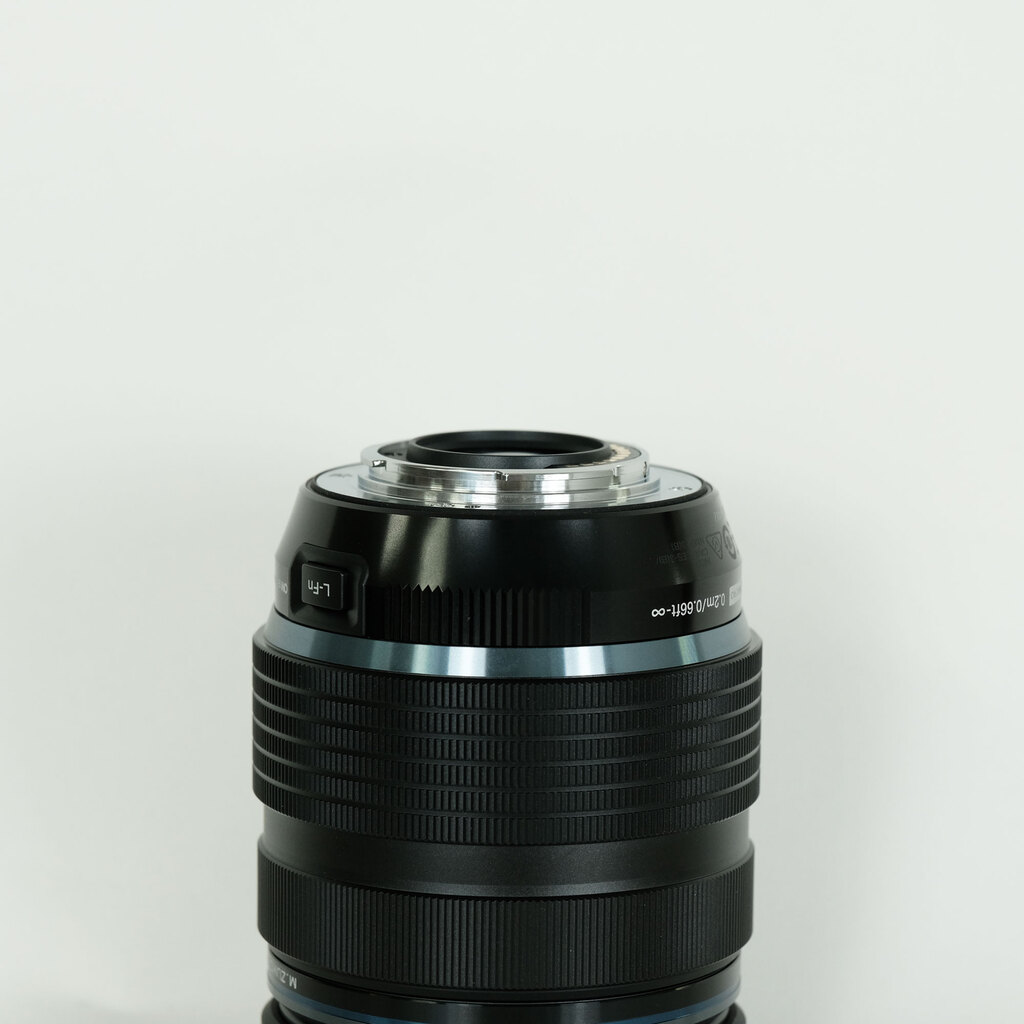 OLYMPUS M.ZUIKO DIGITAL ED 12-40mm F2.8 PRO II OLYMPUS M.ZUIKO DIGITAL ED 12-40mm F2.8 PRO II