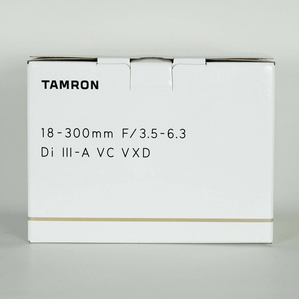 TAMRON 18-300mm F/3.5-6.3 Di III-A VC VXD (Model B061) [フジフイルムX用]