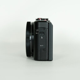 Canon PowerShot G7X Mark II