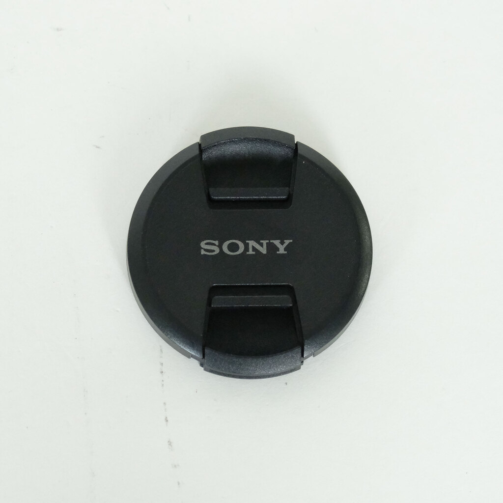 SONY E 18-135mm F3.5-5.6 OSS SEL18135