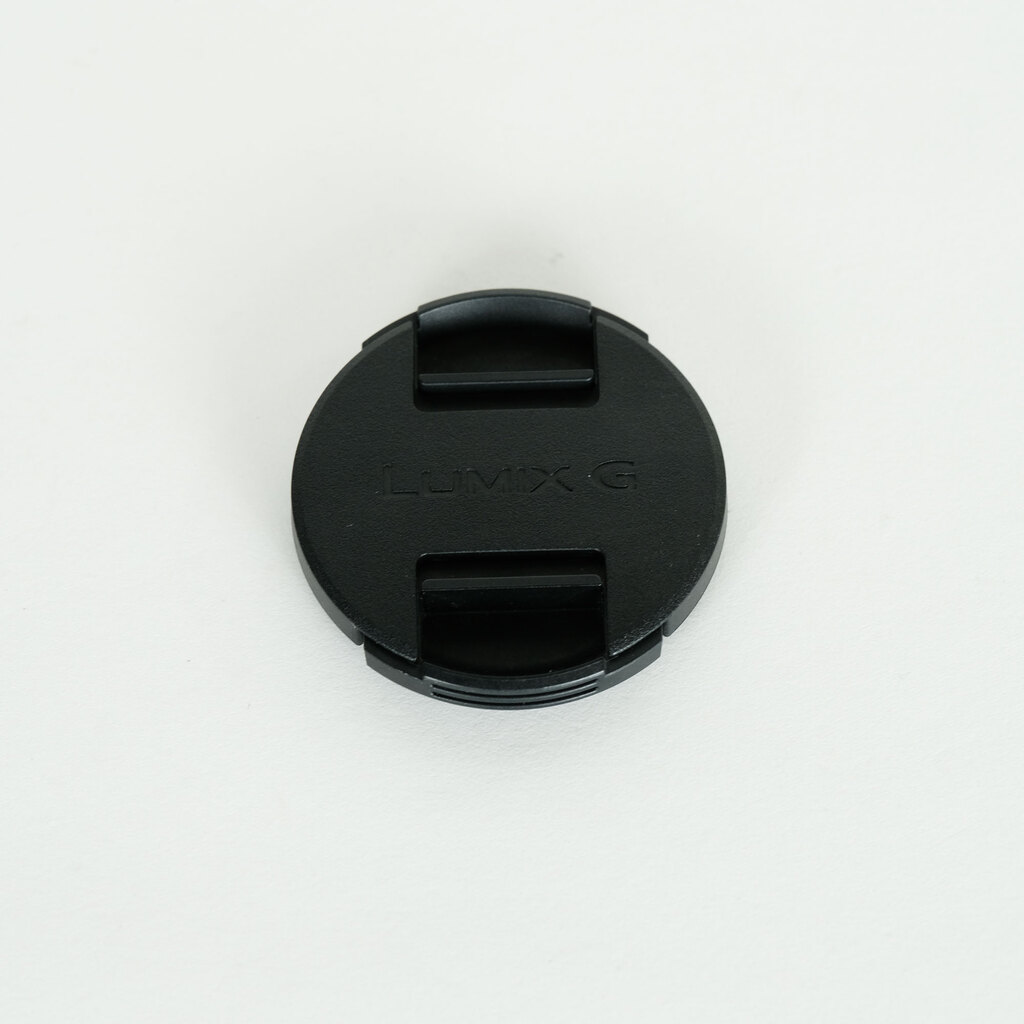 Panasonic LEICA DG MACRO-ELMARIT 45mm F2.8 ASPH. MEGA O.I.S.