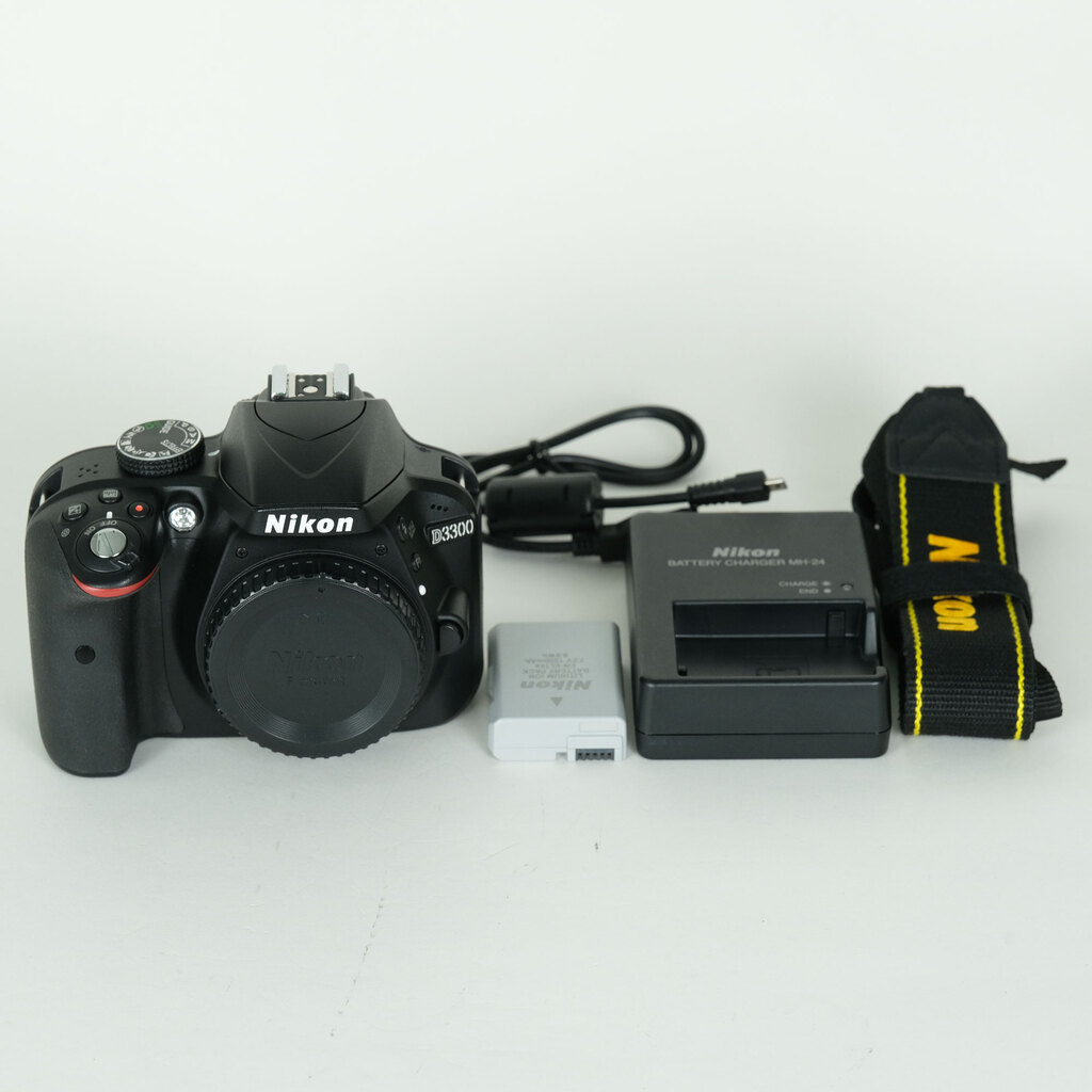 Nikon D3300の出品 | ONE SCENE（ワンシーン）