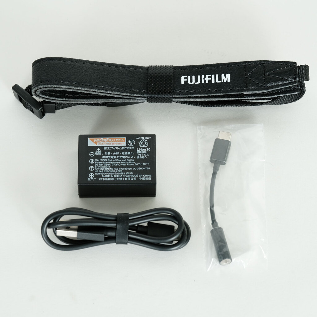 FUJIFILM X-M5 FUJIFILM X-M5