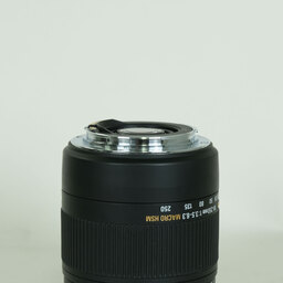 SIGMA 18-250mm F3.5-6.3 DC MACRO OS HSM (キヤノンEF用) SIGMA 18-250mm F3.5-6.3 DC MACRO OS HSM (キヤノンEF用)