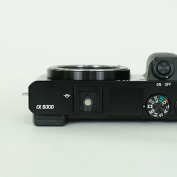 SONY α6000（ILCE-6000）