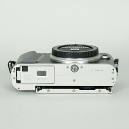 OLYMPUS PEN E-PL9