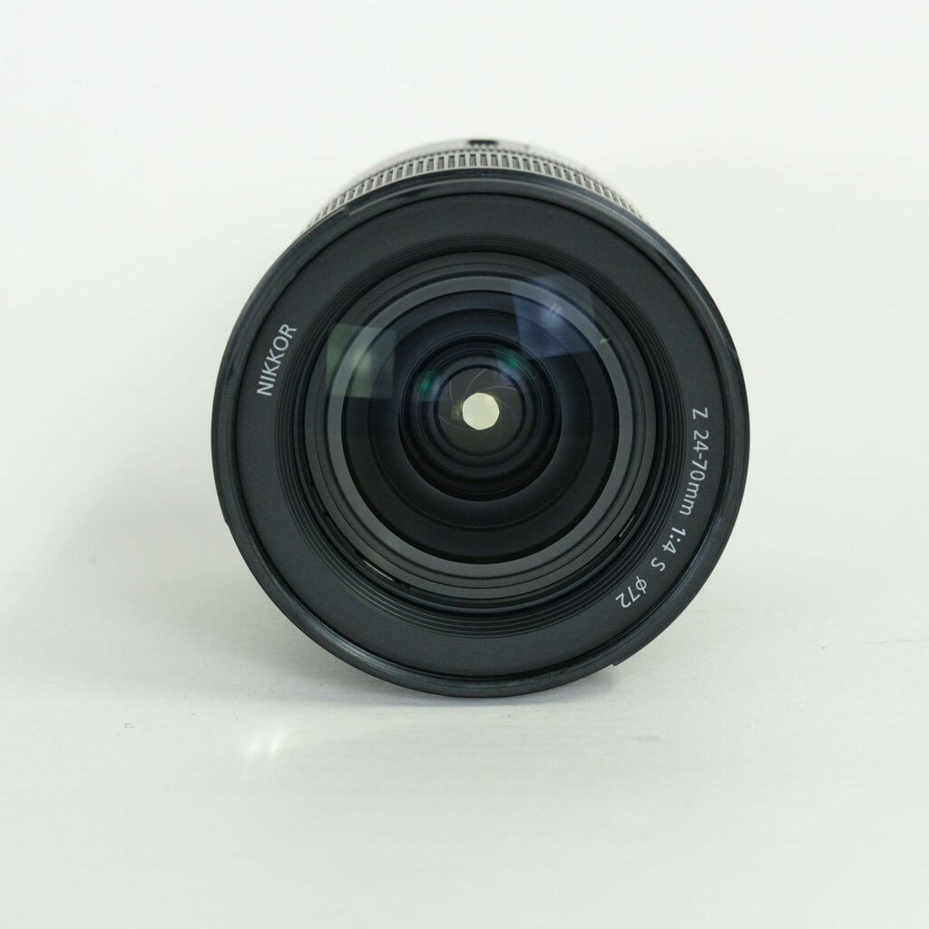 Nikon NIKKOR Z 24-70mm f/4 S Nikon NIKKOR Z 24-70mm f/4 S