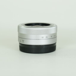 Panasonic LUMIX G VARIO 12-32mm / F3.5-5.6 ASPH. / MEGA O.I.S.