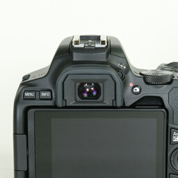 Canon EOS Kiss X10