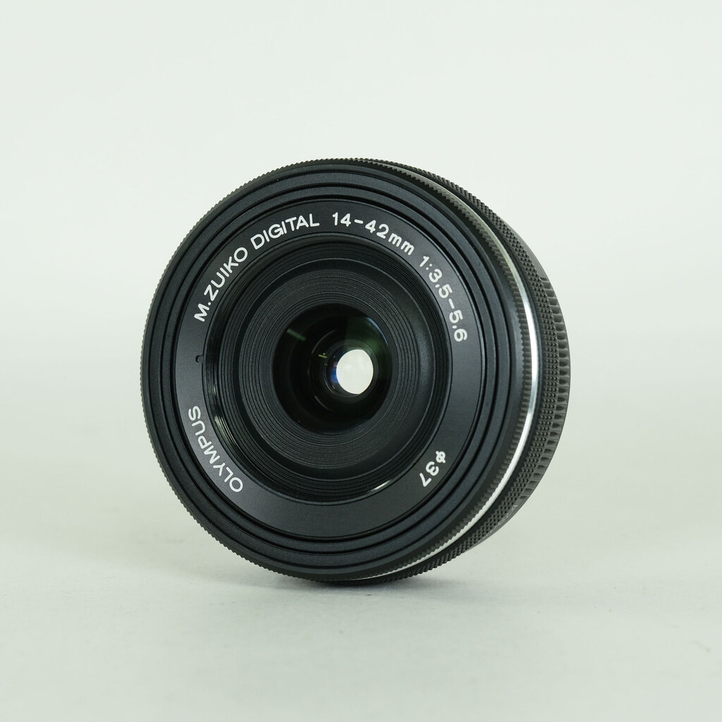 OLYMPUS M.ZUIKO DIGITAL ED 14-42mm F3.5-5.6 EZ ブラック