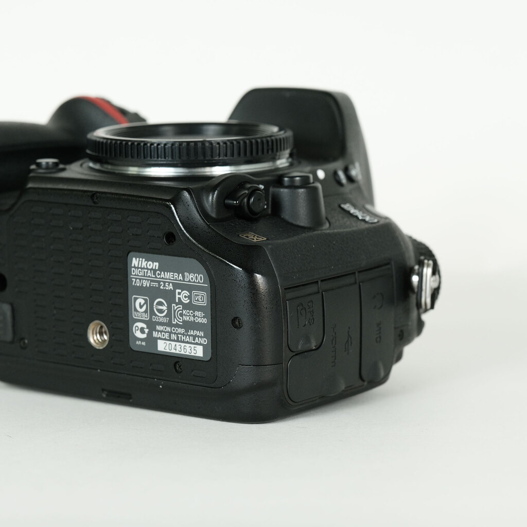Nikon D600